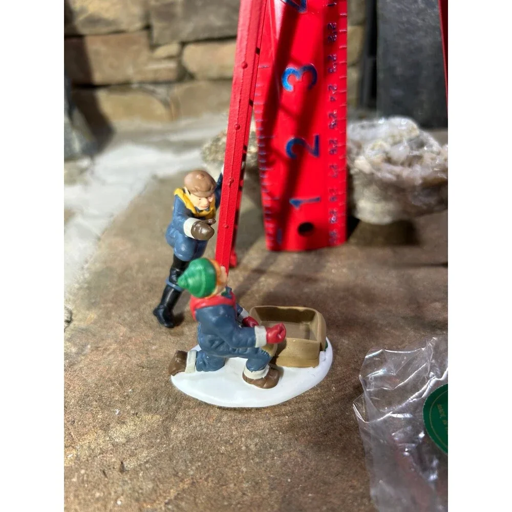 Dept 56 Town Tree Trimmers #5566-2 with box